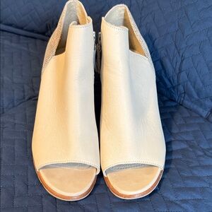 Elegant Cream Peep-Toe Ankle Boots